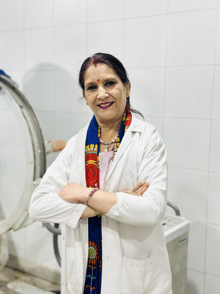 Dr Reenu